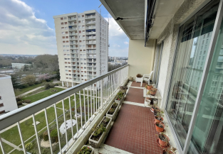 APPARTEMENT De Lattre De Tassigny Appartement T5 111,80M2 avec ascenseur, garage et balcon IMG_0059.jpeg - APPARTEMENT De Lattre De Tassigny Appartement T5 111,80M2 avec ascenseur, garage et balcon